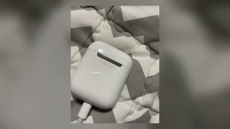 에어팟 초기화 전에 먼저 할 일